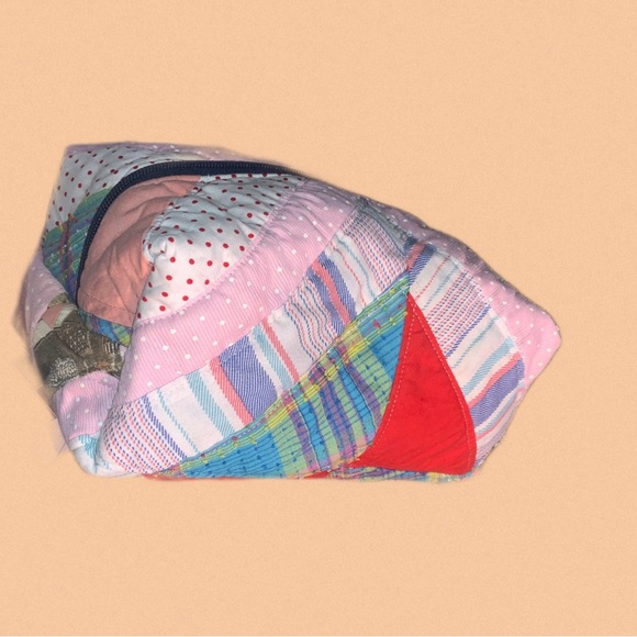 Handmade Vintage Quilt Toiletry Bag | Large Patchwork Makeup Bag - Picture 6 of 7